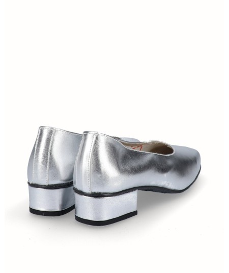 Silver leather high heel shoe