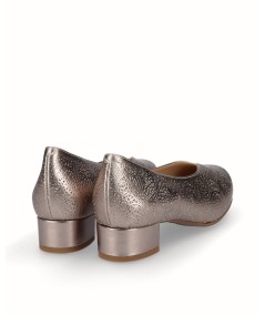 Zapato tacón salón piel picado bronce