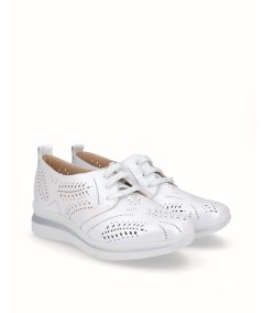 White pearly leather sports shoe