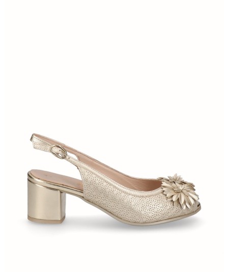 Gold leather high heel shoe with flower ornament