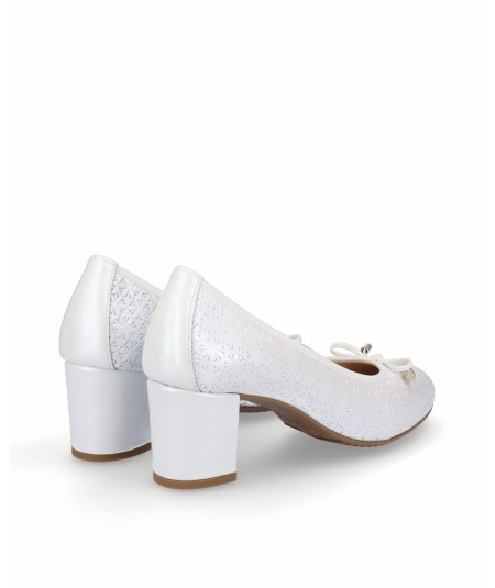 Pearly leather shoe flowers removable plant white