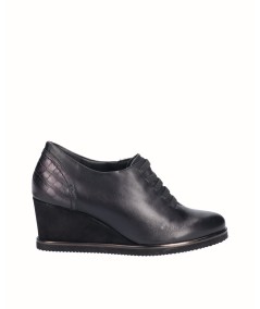 Zapato cuña piel combinado con piel metalizado grabado serpiente negro con elástico