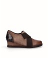 Combined suede and patent leather wedge shoe with taupe snake print with elastic