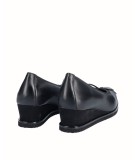 Natural leather wedge shoe combined black suede with elastic