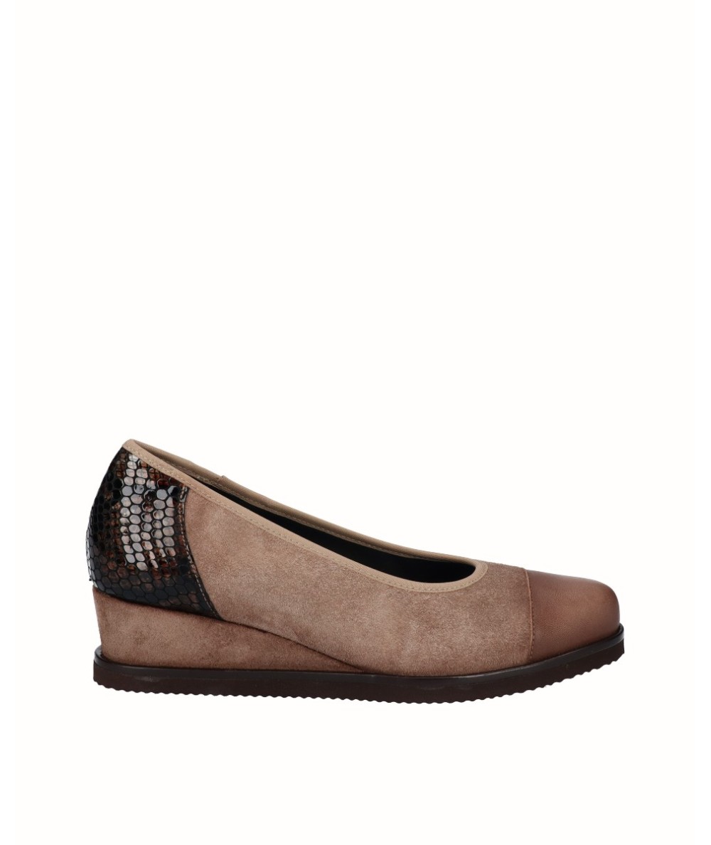 Taupe suede wedge shoe
