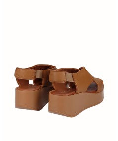 Camel leather platform sandal
