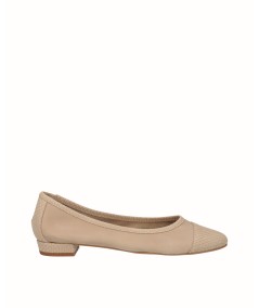 Flat beig leather ballerina