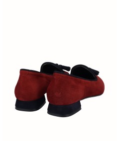 Zapato tacón bajo ante burdeos y marino