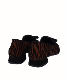 Low heel animal print zebra shoe