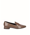 Brown patent leather low...
