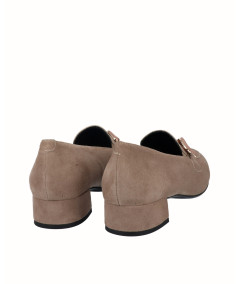 Beige suede leather heeled shoe