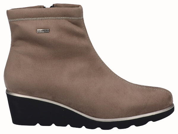 3751 Licra Suede Taupe_1.jpg