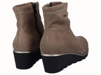 3751 Licra Suede Taupe_3.jpg
