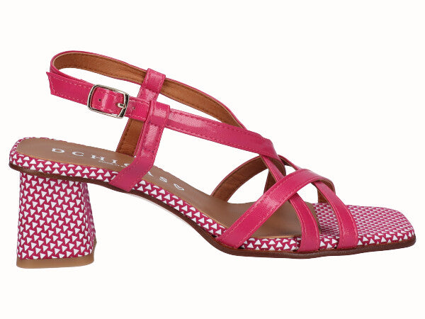3880 Piramide Fuxia_1.jpg