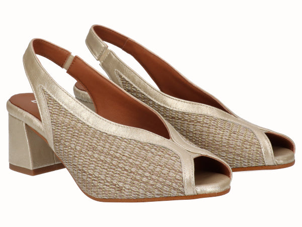 5422 Loana Camello_2.jpg